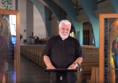 Le détenteur du pouvoir : un Roi crucifié / Pierre Desroches (453e)
