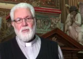 Commentaire du 24 avril 2011 / Pierre Desroches (32e)
