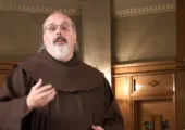 Le vêtement de noce ; un symbole du coeur / Guylain Prince (22e)