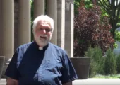 Un appel à se détacher du passé / Pierre Desroches (432e)